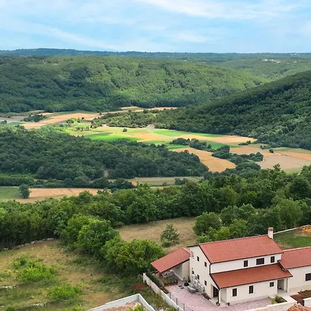 Lavanda - Enjoy Springtime In Nature & Explore Istria Apartment *