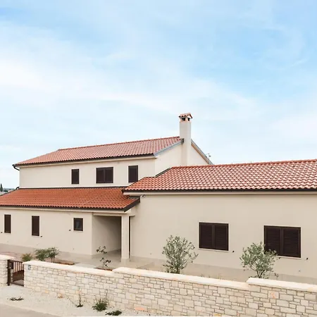 Lavanda - Cozy With Heating