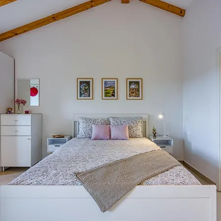 Lavanda - Cozy With Heating Tinjan